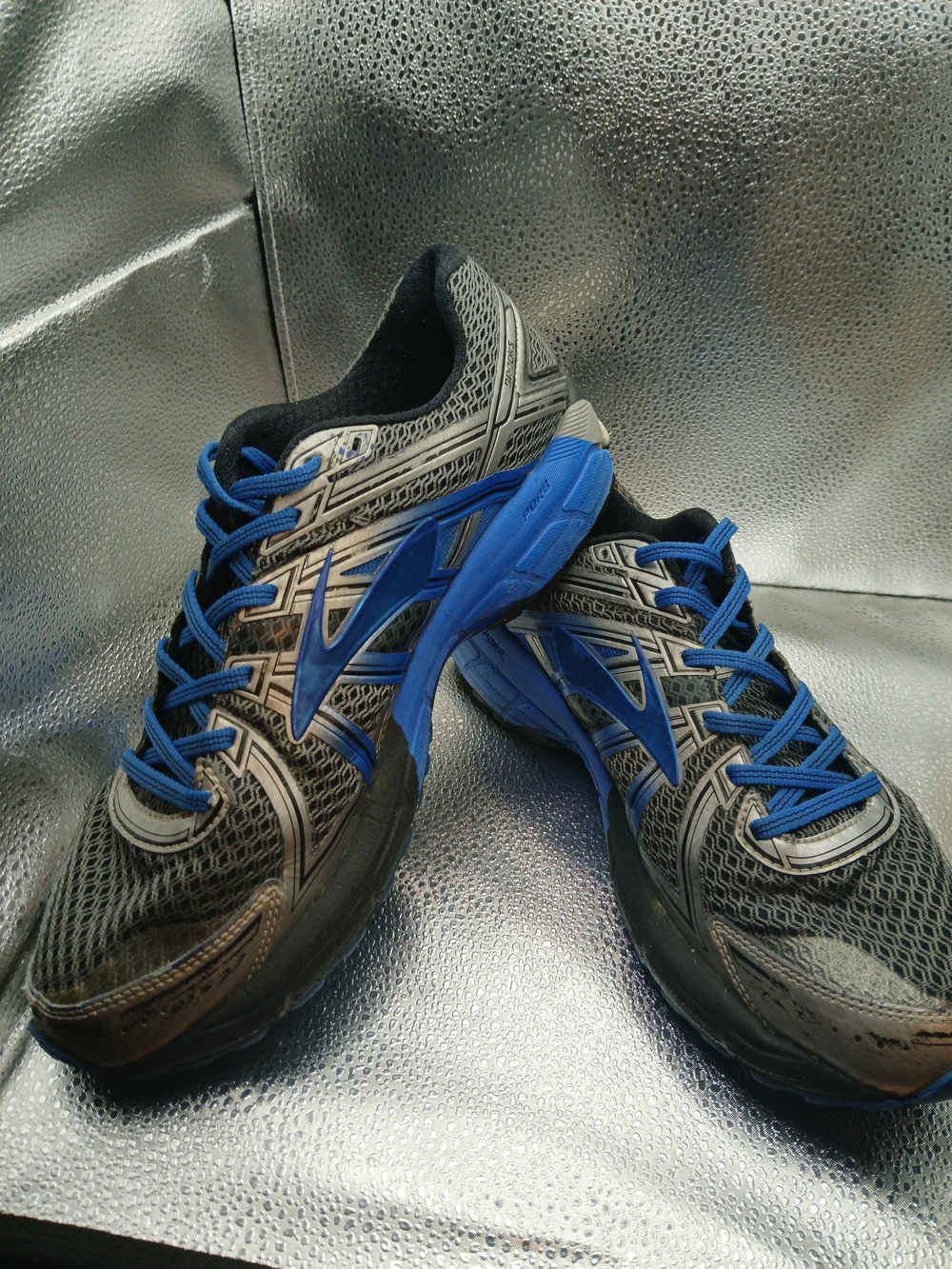 Brooks GTS 17 Blue and Black Running Shoes Men's Size 11